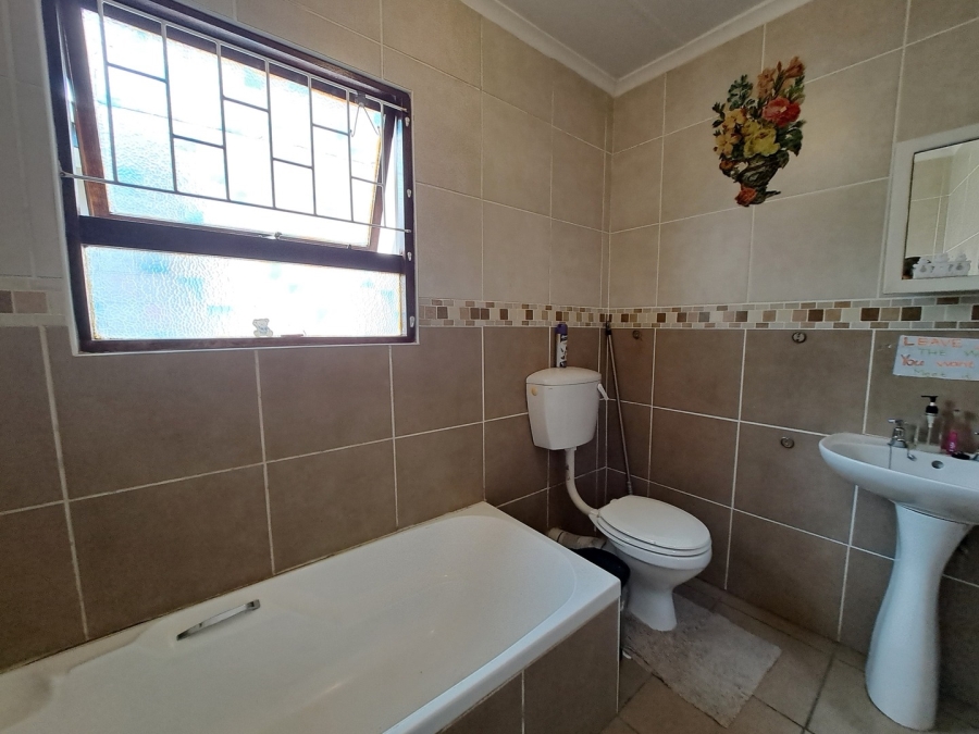 3 Bedroom Property for Sale in Abbotsford Eastern Cape